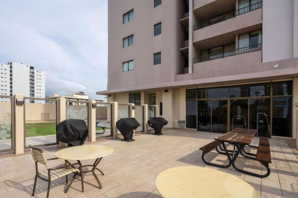 Heart Of Waikiki,1Bdrm,Free Parking, Wifi,No Resort Fees,Youtube,Netflix ! Honolulu Eksteriør bilde