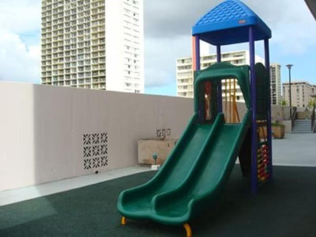 Heart Of Waikiki,1Bdrm,Free Parking, Wifi,No Resort Fees,Youtube,Netflix ! Honolulu Eksteriør bilde