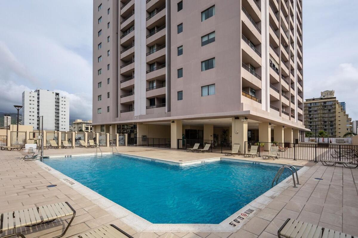 Heart Of Waikiki,1Bdrm,Free Parking, Wifi,No Resort Fees,Youtube,Netflix ! Honolulu Eksteriør bilde