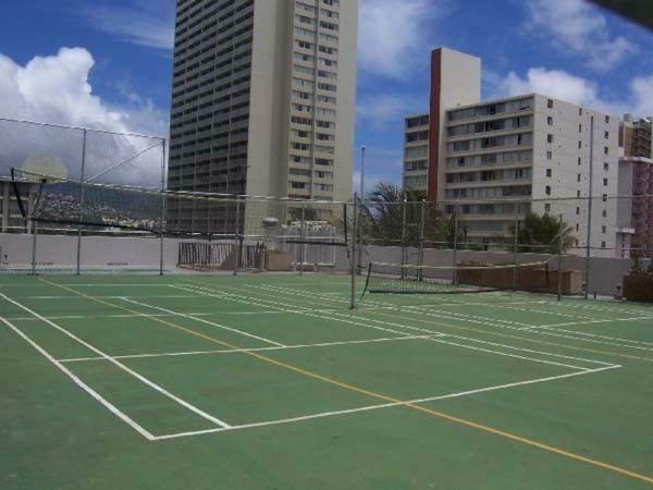 Heart Of Waikiki,1Bdrm,Free Parking, Wifi,No Resort Fees,Youtube,Netflix ! Honolulu Eksteriør bilde
